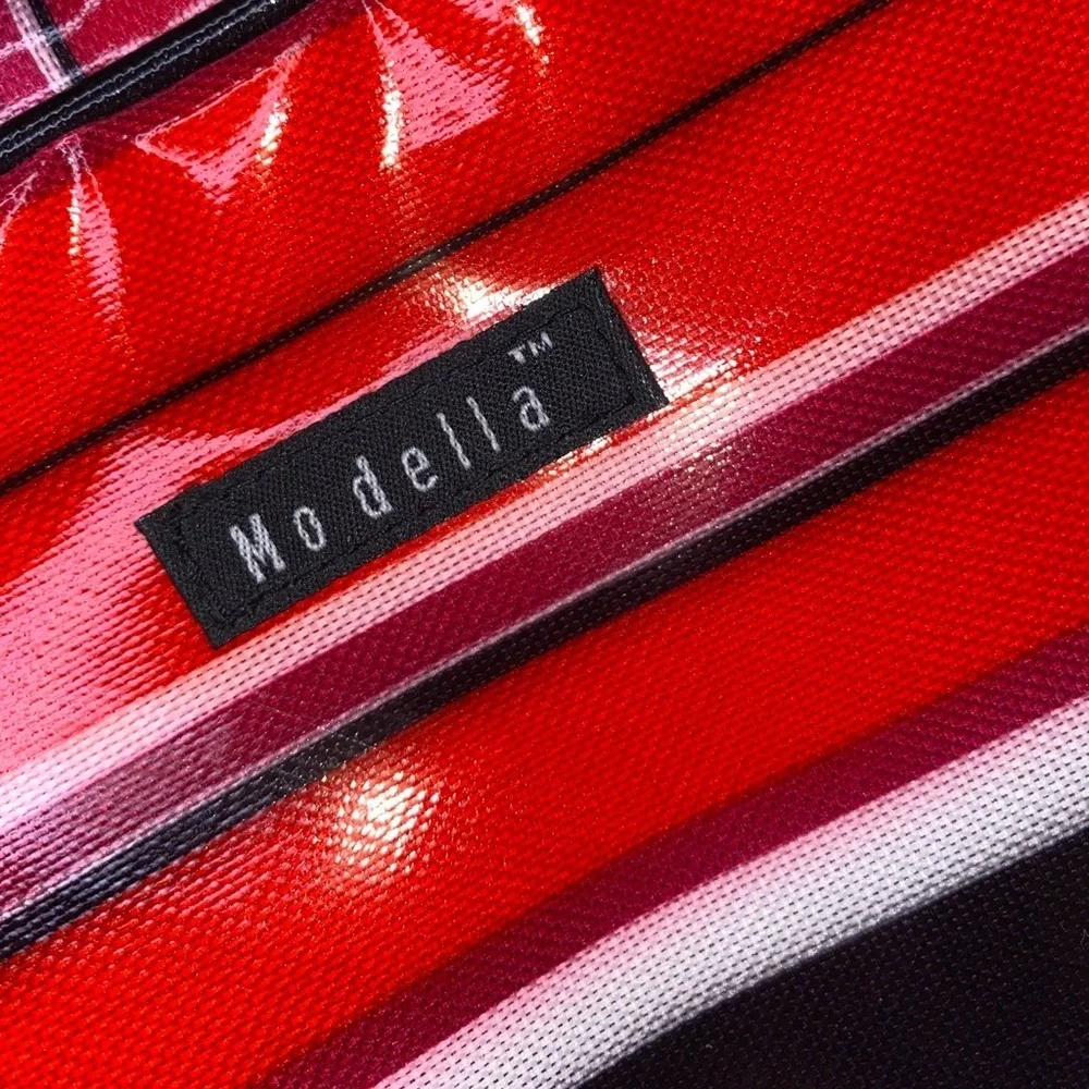 Modella this travel